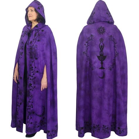 Do witches wear cloaks